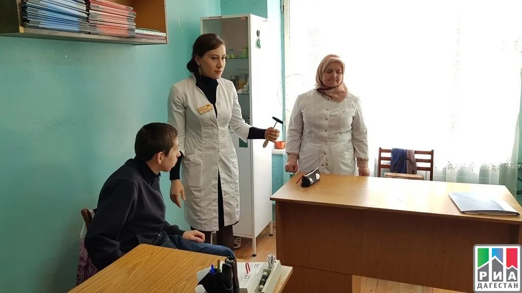 Кизилюртовская районная больница. Аптека в кизилюрте. Здоровье г кизилюрт. Слоган для гимназии. Базарганова кизилюрт гимнастика.