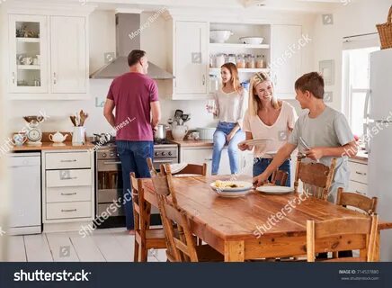 Кухня для семьи с людмилой