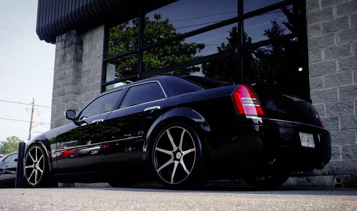 Chrysler 300c r22. R22 диски хром chrysler 300. 300c r22. C r 22. Диски r22 chrysler 300c.