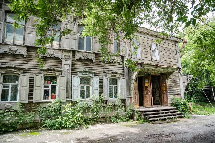 Дом под сестрой. Дом сестер сандерсон. Дом мередит грей анатомия. Дом зачарованных в сан-франциско. Маркидонова меньшакова.