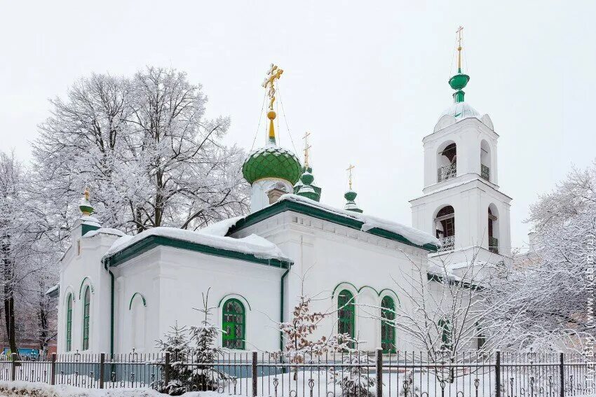 Приход больший. Вознесенско-Благовещенский храм Ярославль. Храм Благовещения Вознесения Ярославль. Церковь Благовещения Пресвятой Богородицы Ярославль. Вознесенская Церковь Ярославль Волжская набережная.