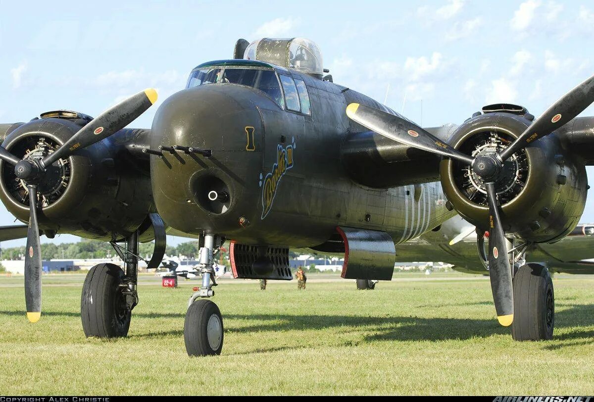 Самолет b 25 Митчелл. Норт Америкэн b-25 Митчелл. Б 25 Митчелл бомбардировщик. Б-25 Митчелл (North American b-25 Mitchell).