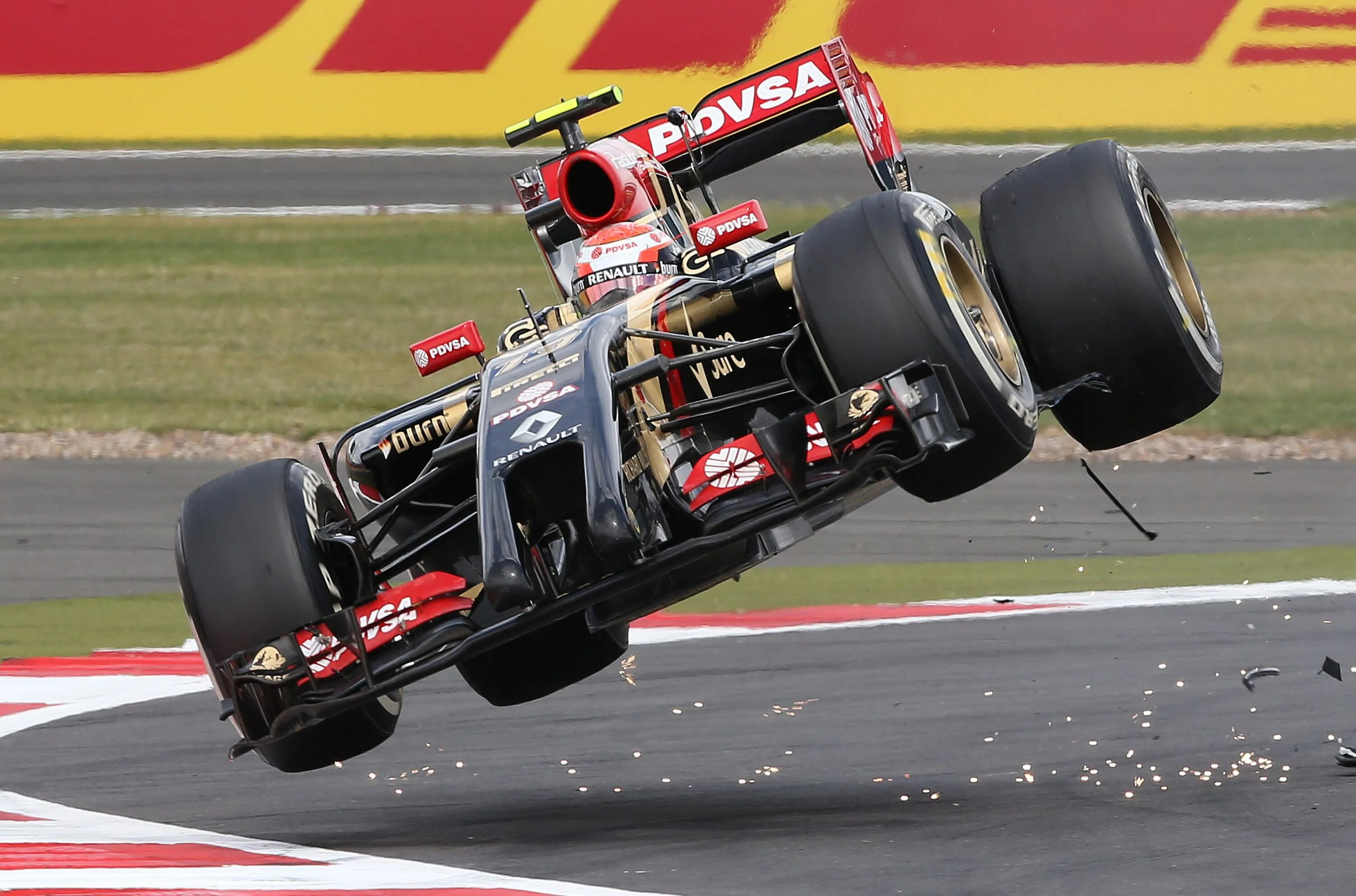 Болид ф1. Formula 1 Болиды. Lotus f1 2014. Болид f1. F 1 сайт