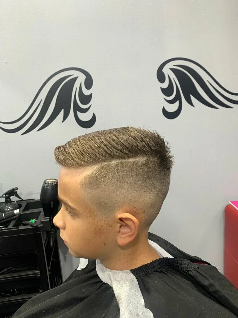 барбершоп right белгород. стрижки в барбершопе. прически барбершоп мужские. александр титов барбершоп. барбер новочеркасск.