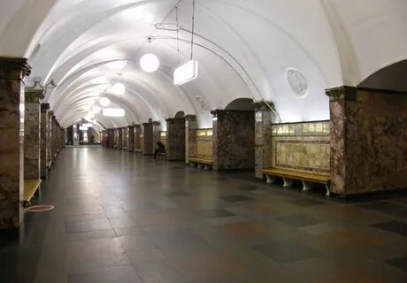 Банки по станциям метро