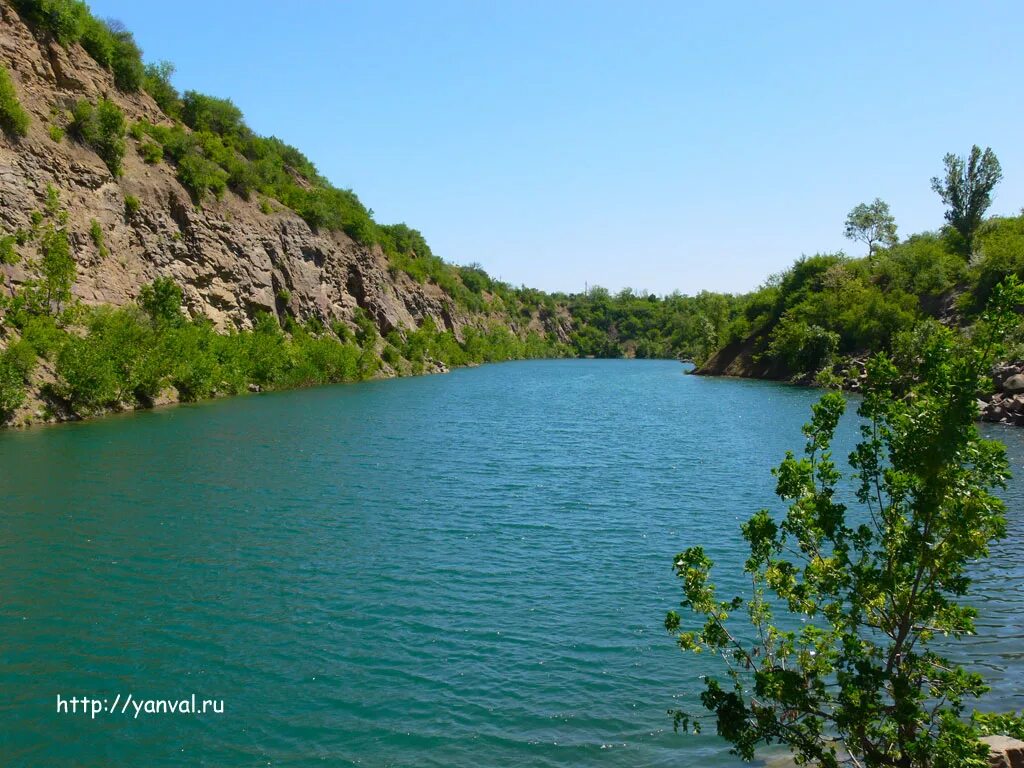 Карьер на западном в ростове. Карьер ростов на дону западный пляж. Дарья седойкина. Каррера ростов на дону. Карьера ростов на дону.