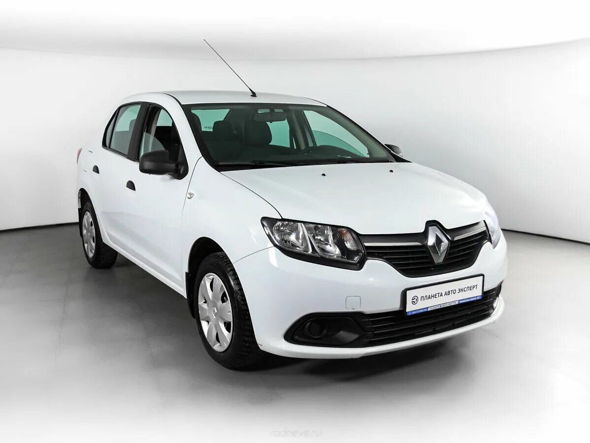 Сколько сейчас стоит логан. Renault logan 1. Серый рено логан 2014 ii. Renault logan 10. Saipa логан.