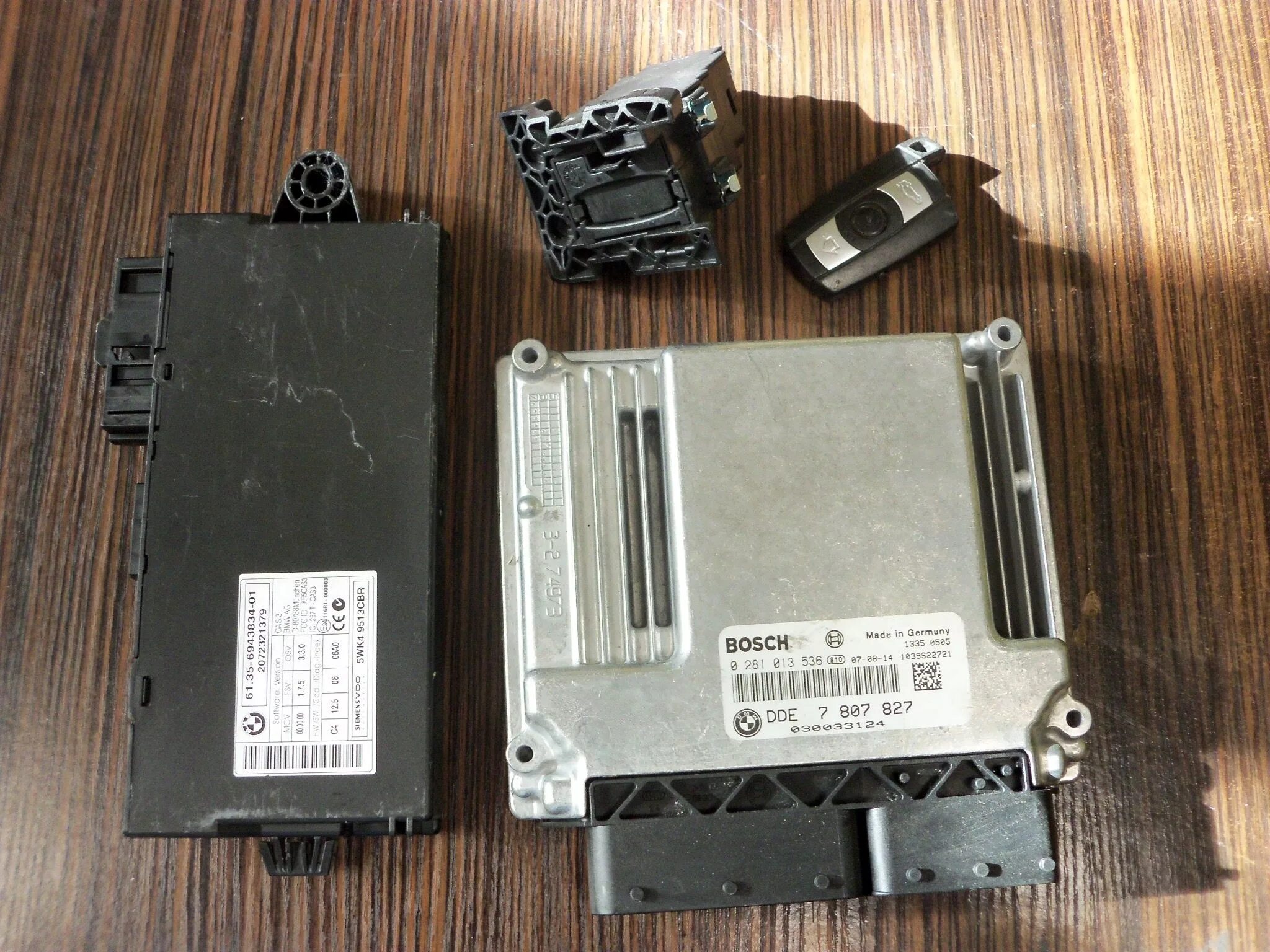 Блок управления светом бмв е 46. Модуль управления бмв выравнивания. Блоки управления бмв е46. Блок управления вентилятором бмв е46. Управления блок n 42 bmw e46.