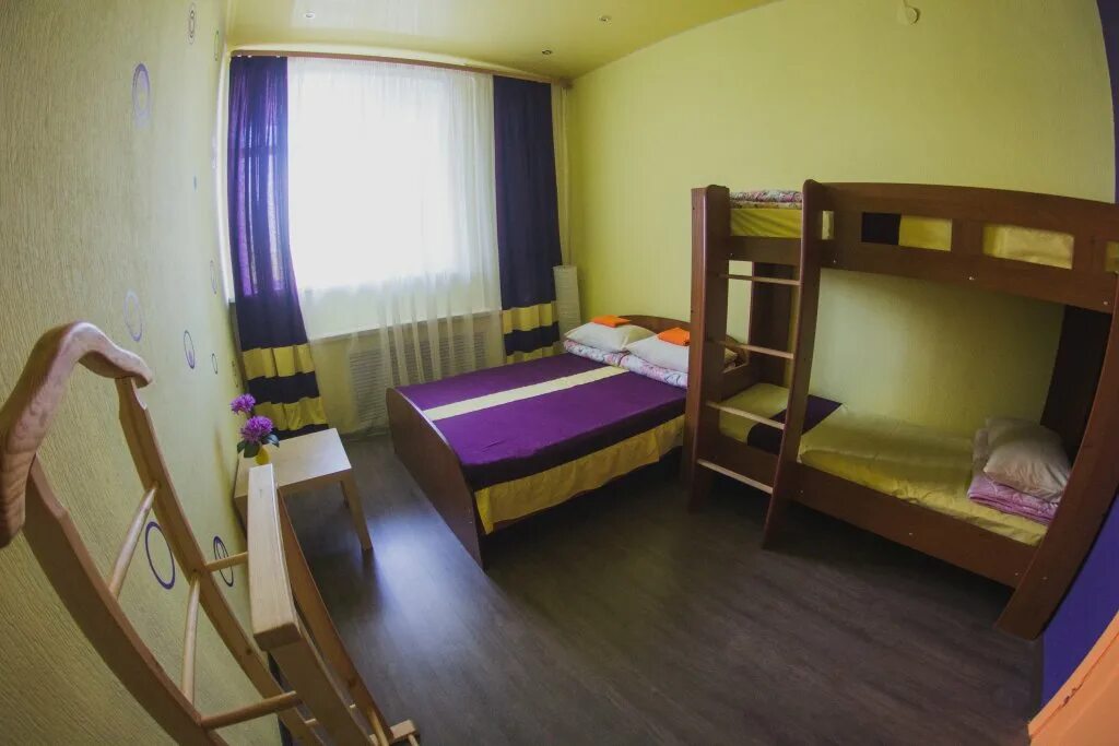 Общежитии в перми недорого. Хостел Пермь 7rooms. Комната в Перми. Хостел Пермь дешевый. Пермская 124 Пермь хостел.