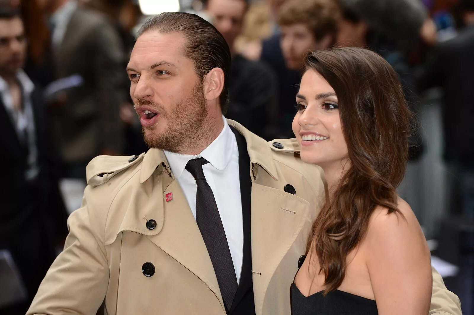 Рэйчел спид шарлотта райли. Шарлотта райли и том харди. Том харди с женой. Шарлотта райли и том харди свадьба. Рэйчел спид шарлотта райли.