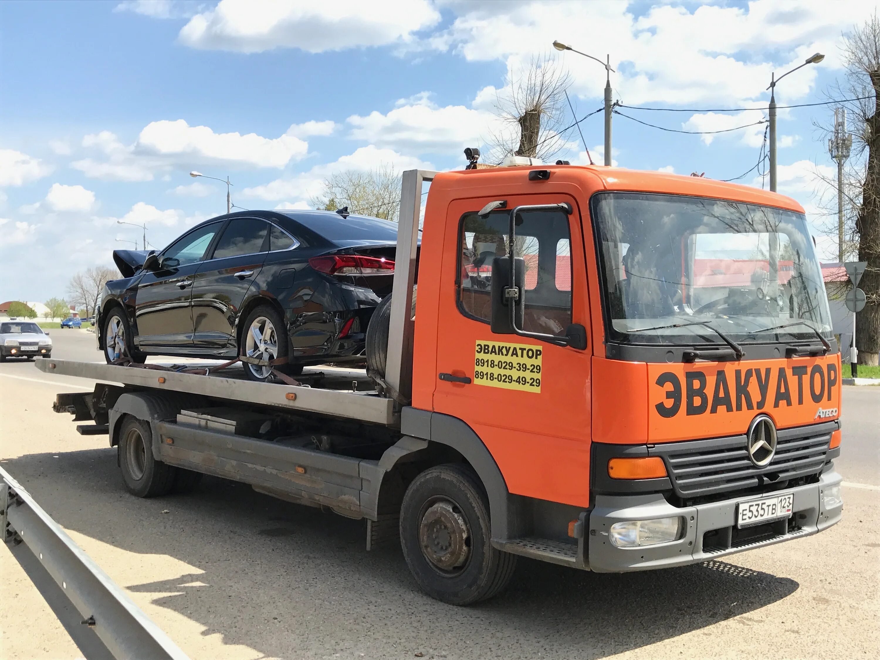 Мерседес 808 эвакуатор. Мерседес 804 эвакуатор. Mercedes Econic эвакуатор. Мерседес 6090 эвакуатор.