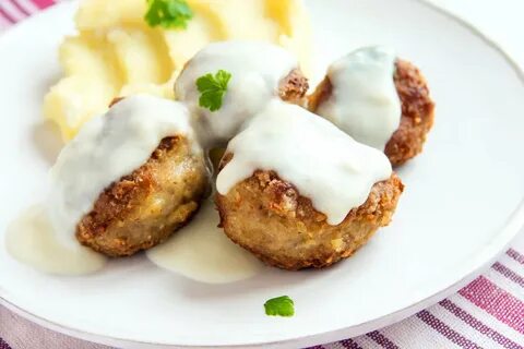 Котлеты запеченные под