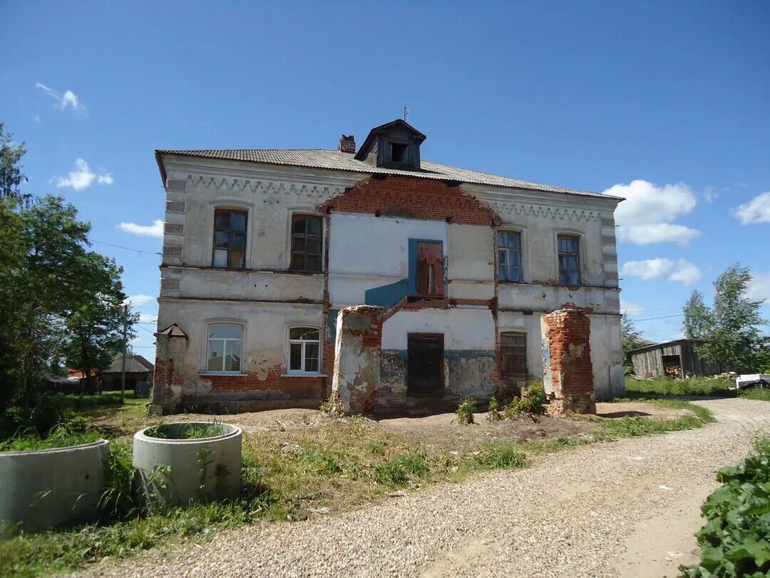 Храм рождества христова в заозерье. Ярославль заозерье. Ярославская угличский заозерье. Заозерье самое красивое село. Храм рождества христова в заозерье.