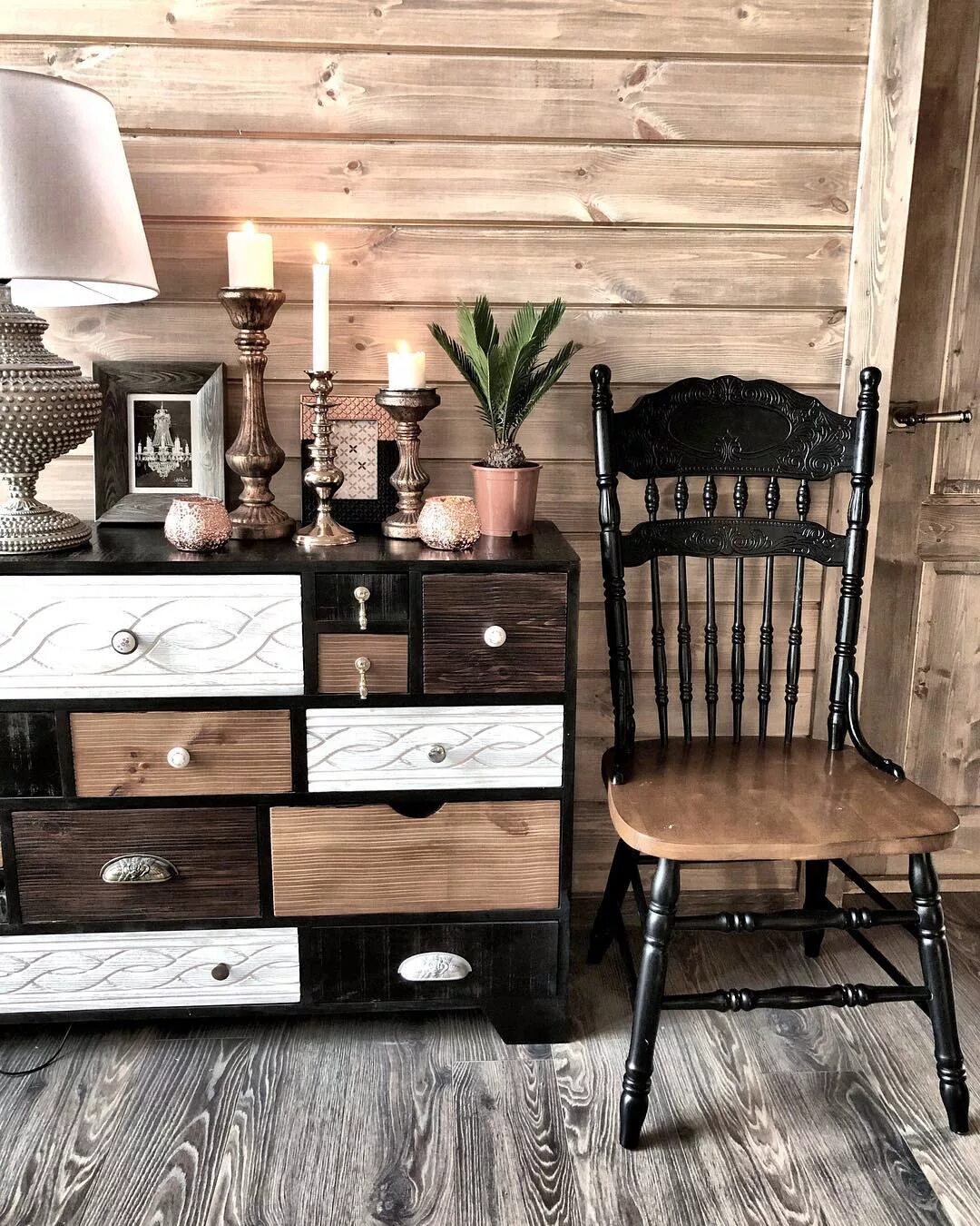 Переделка старой мебели. Легко обновить мебель и дерево. Декор старого серванта. Необычный декор шкафа. Перекраска кухни в стиле прованс.