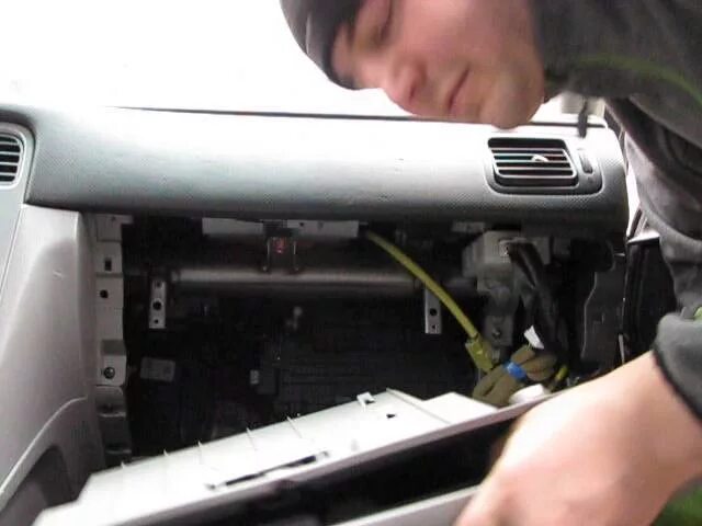 Подсветка бардачка Subaru Forester SJ - Subaru Forester (SJ), 2,5 л, 2014 года э