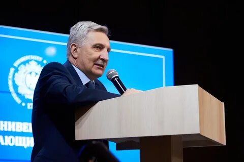 Глава стар