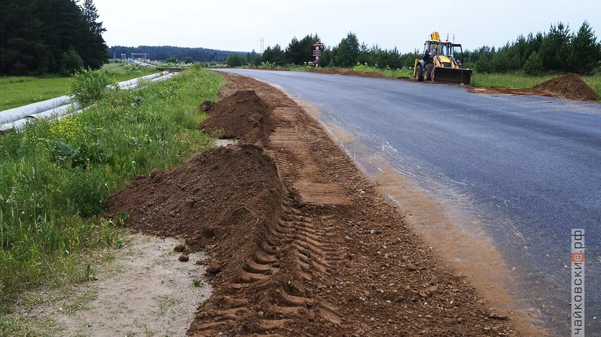 укрепление обочин. укрепление обочин пгс. присыпная обочина. обустройство обочин автодорог. укрепление обочин дорог.