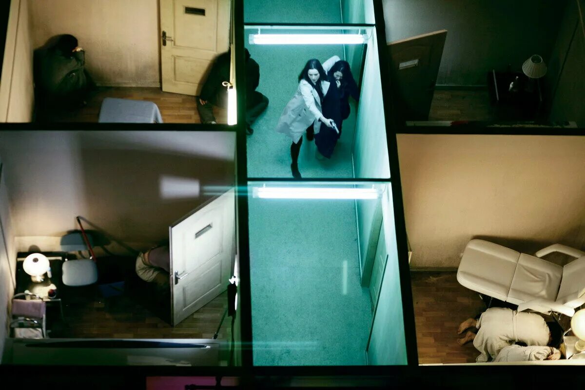 Danny and the human zoo фильм 2015 джеймс и оливер фелпс. человеческий зверинец 2009. фильме «человеческий зверинец» атриса. ри расмуссен человеческий зверинец. человеческий зверинец 2009.