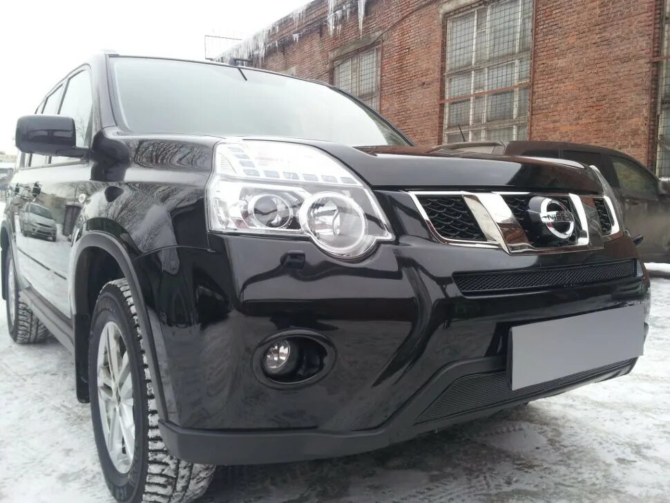 Решетка Nissan x-Trail t31. Решетка радиатора Ниссан х-Трейл т31. Защита радиатора Ниссан х-Трейл т31. Nissan x-Trail t31 с чёрной решёткой. Защита x trail t31