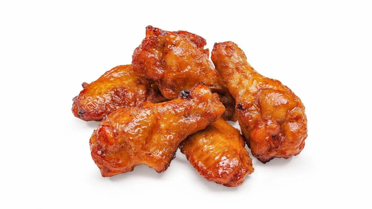 Куриные крылья барбекю. Копченые крылышки в упаковке. Куриные крылышки 3 шт. Куриные крылья копченые в вакууме. Острый соус для крылышек.