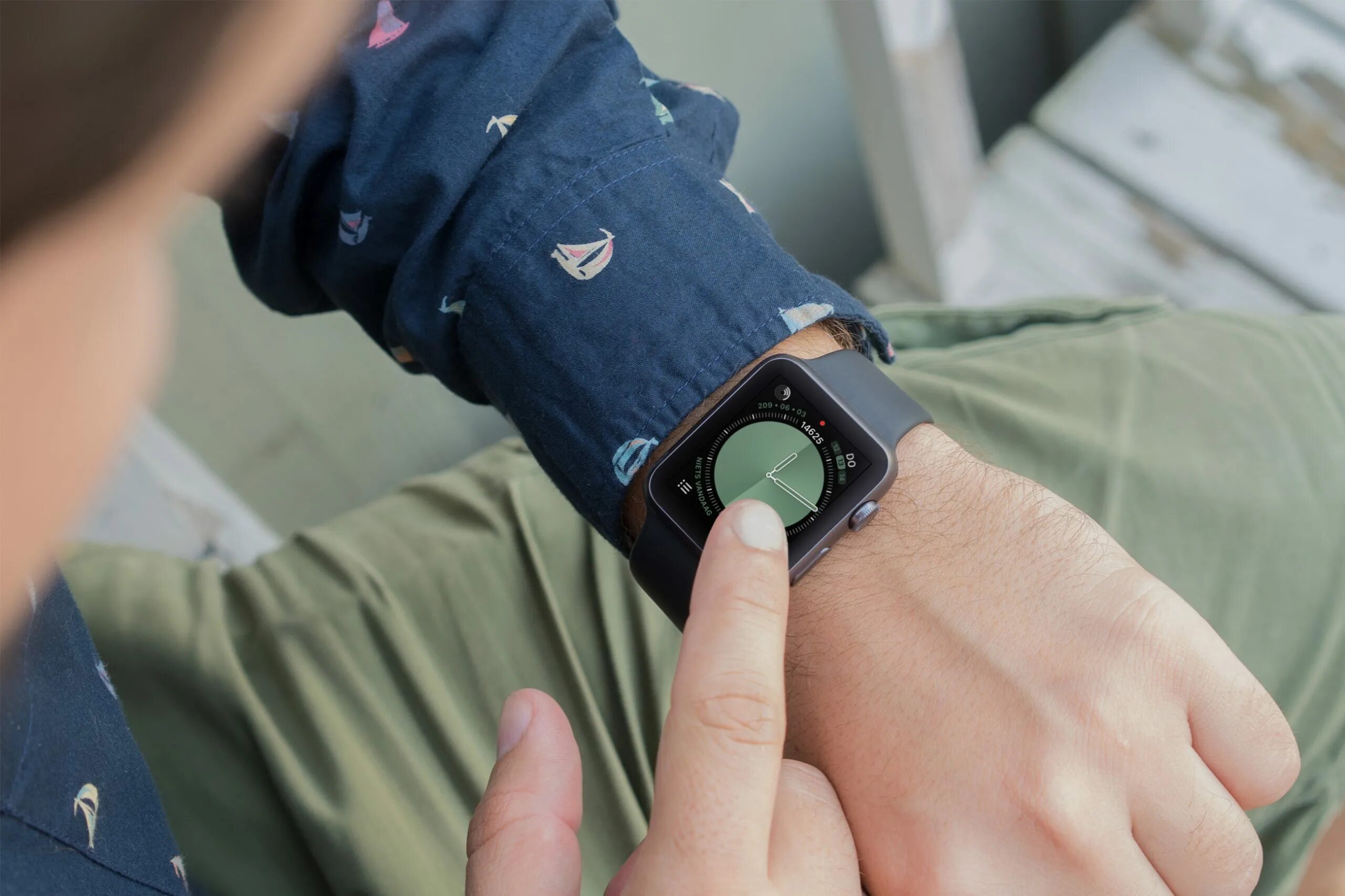 Apple watch полезные. Отслеживание сна на Apple watch. Notification in Apple watch. Фото уведомления Apple watch.