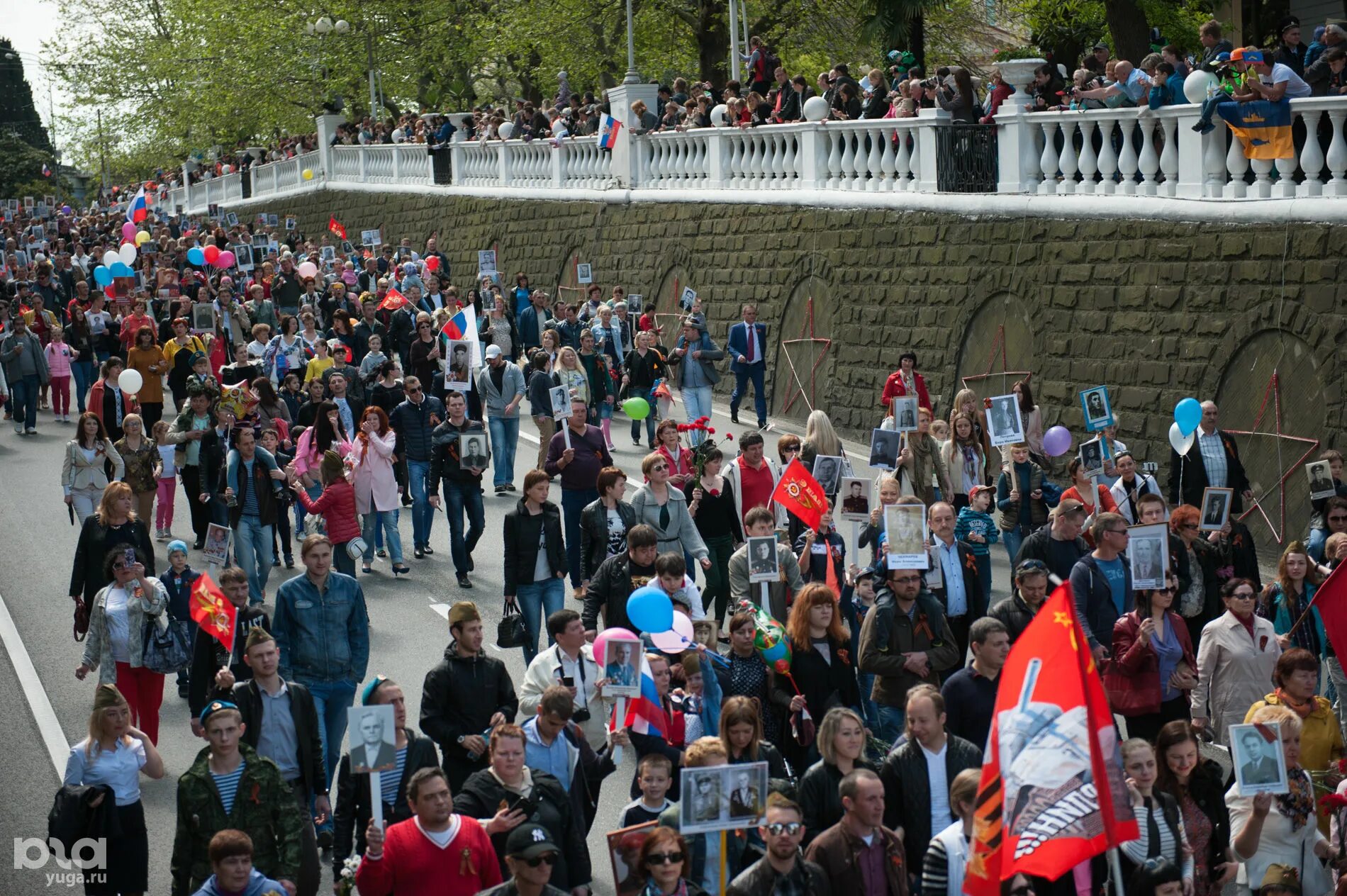 День Победы Сочи. Движение в Сочи на 9 мая. Сочи 9 мая фото. 9 Мая Сочинское Лу.