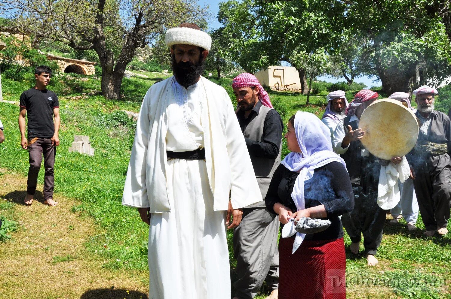 айд у езидов. езидские праздники календарь. религия курдов езидов. какой сегодня праздник у езидов. вера курды-езиды.