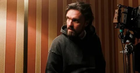 Режиссер артемов