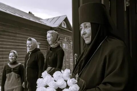 Святые монахини