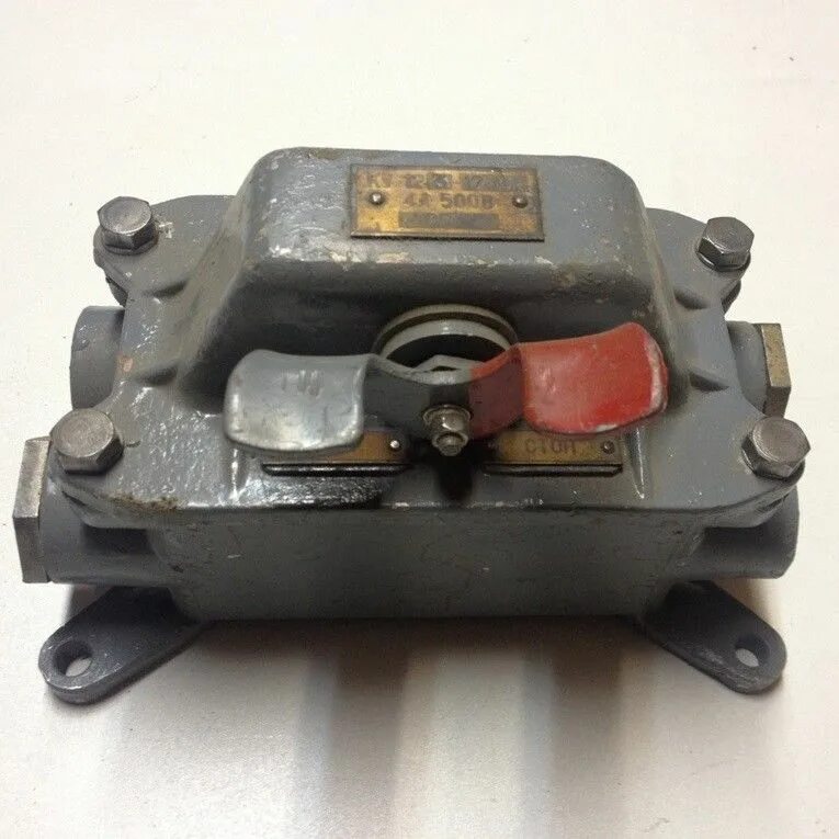 Пост управления кнопочный взрывозащищенный ку-92. Пост кнопочный ку123. Пост кнопочный ку-92 1exdiibt5. Пост кнопочный ку 122-2. Ку123-23в2.