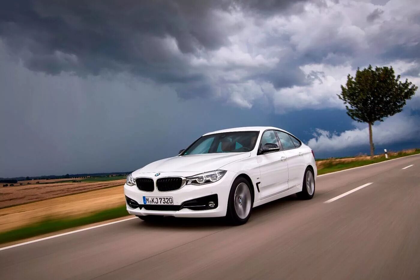 Bmw 3 f34. BMW f34 белая. F 34 BMW 2017. BMW 3 Series 2017.