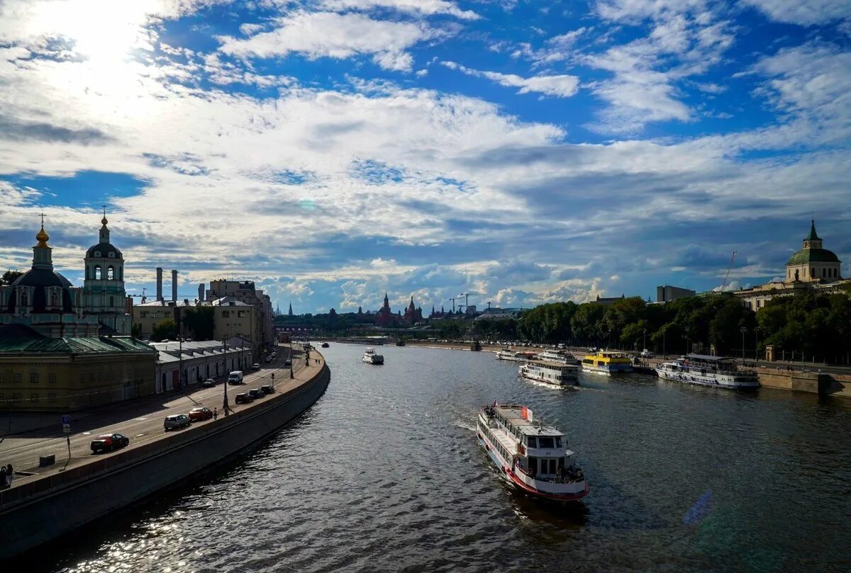 Город порт пяти морей. Москва порт морей. Море в Москве. Москва город пяти морей.