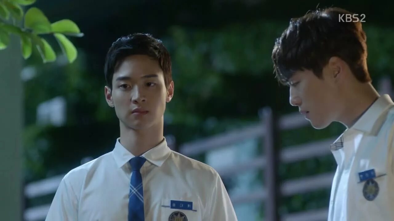 Дорама про школу. Дорама школа 7. Кадры из дорамы школа 2017. Школа 2017 дорама. Актёр из дорамы школа 2017 таин.