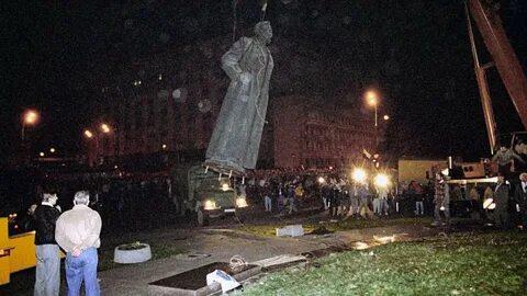 Снос памятника дзержинскому