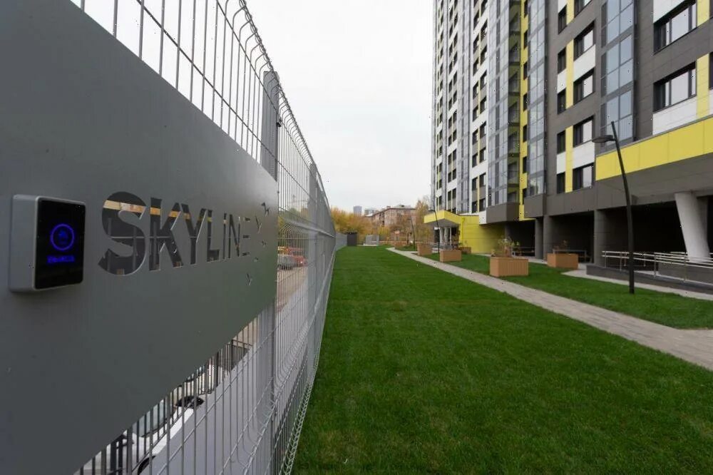 Новаторов 8б. Казань новаторов 8 б скайлайн. Жк skyline казань. Жилой комплекс "новаторов" казань. Екатеринбург улица новаторов 114.