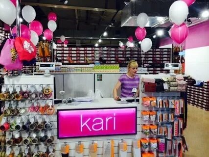 Со скольки работает кари
