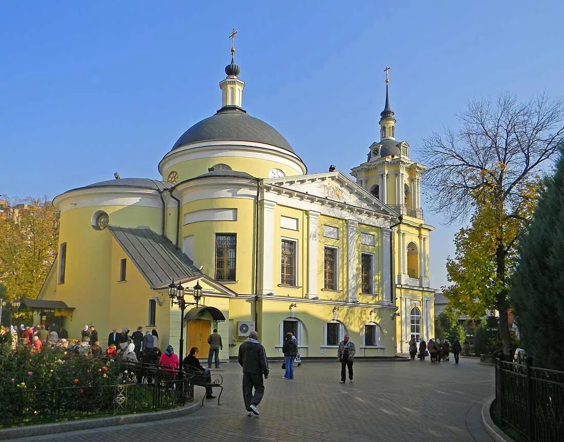 Святая матрона московская покровский монастырь. Храм Матроны Московской на Таганке. Покровский монастырь храм Матроны. Покровский монастырь Москва Матрона Московская. Москва храм Матроны Московской Покровского монастыря.