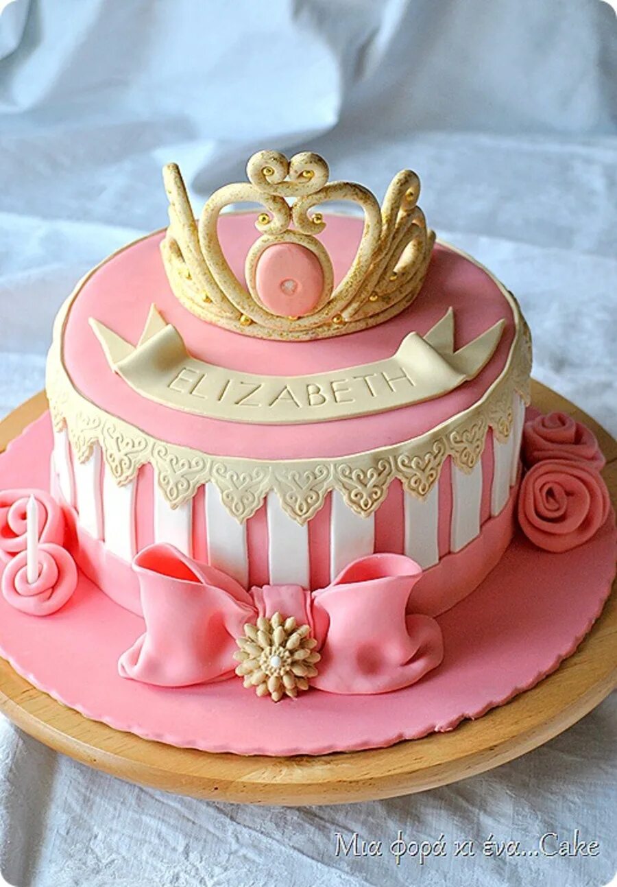 Красивый торт на рождения девочки. Торт девочка. Торт с короной. Торт на день рождения девочке. Торт с короной для девочки.