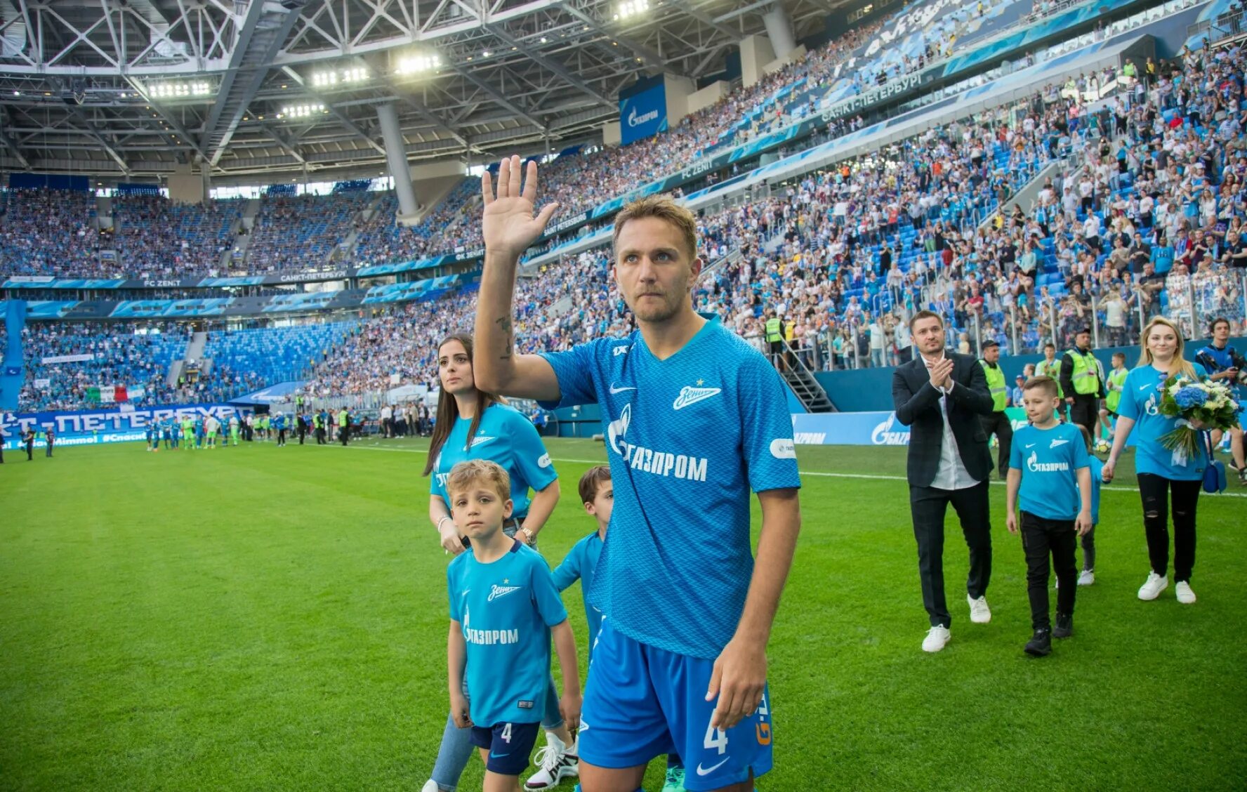 Фк тюмень-зенит 2-0. Зенит новости. Фернандес динамо 2022. Зенит новости на спортс. Доменико кришито фото.