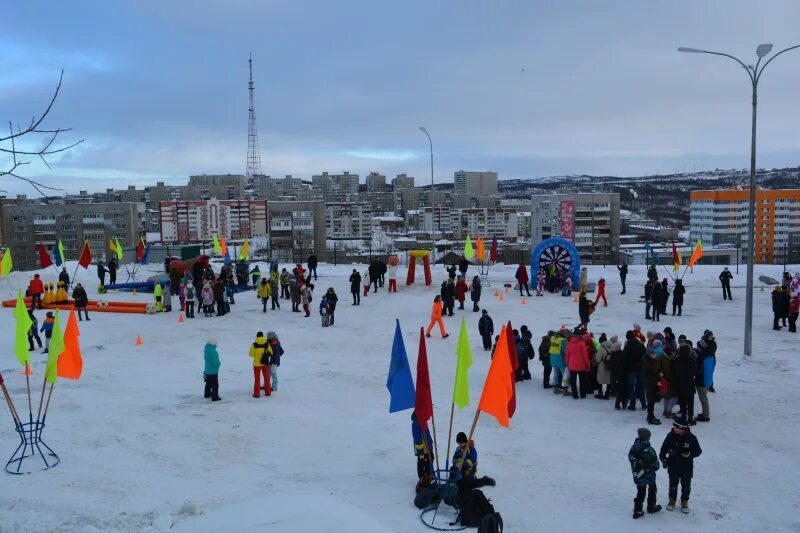Арена метеор мурманск. Ледовая арена мурманск орликовой. метеор мурманск. каток метеор мурманск. хоккейный корт метеор мурманск.