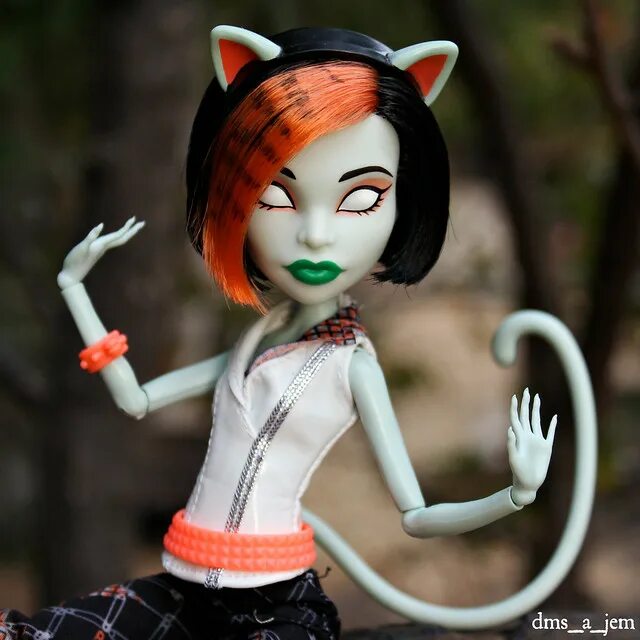 Скара скримс монстер хай. Скара 18. Monster high скара скримс. Скара скримс монстер хай. Скара скримс.