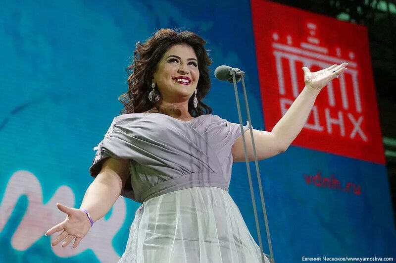 оперные певцы беларуси. вероника джиоева. оперная певица джиоев. вероника романовна джиоева. вероника джиоева концерт.