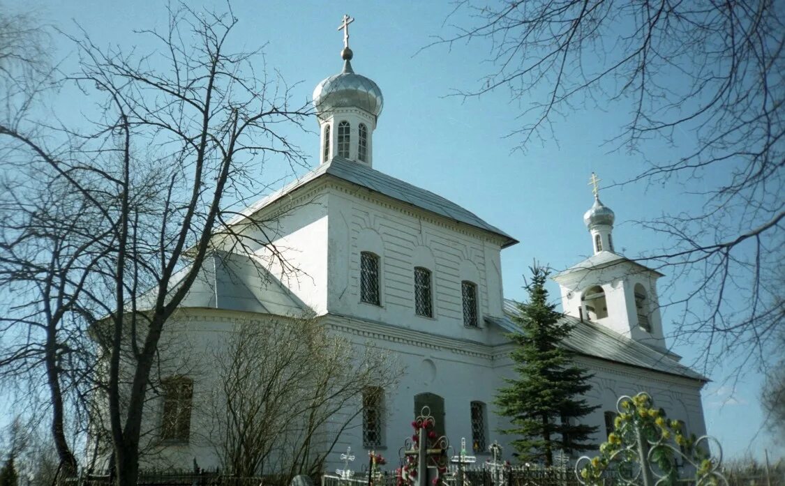 Церковь в тархово. Тархово клинский. Деревня тархово. Тархово клинский. Церковь вознесения в тархово.