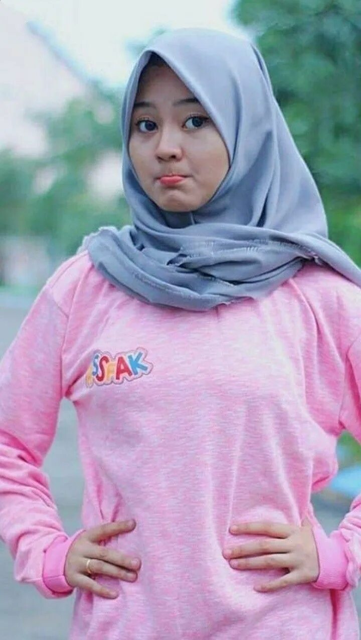 Home tv jilbab. Jilboobs 2020. Jilboobs nonjol hq. Девушки в хиджабе азиатки. Pap tt sma jilbab.