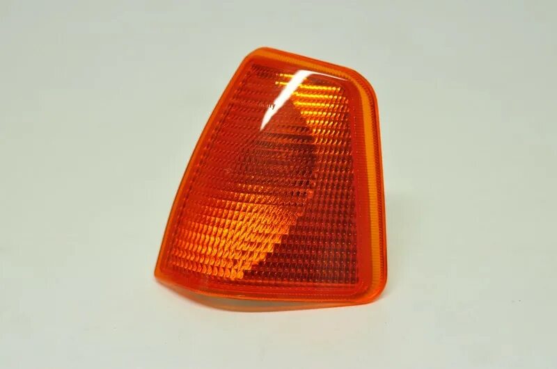 поворотник левый газ 3102. указатель поворота ваз 2114 бош. 11. Blazer s10 поворотники. передний правый поворотник ваз 2115.