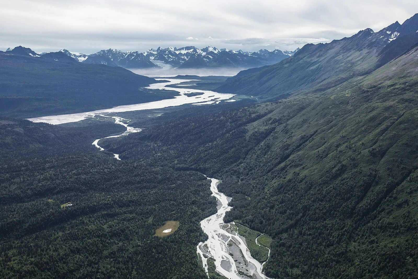 Аляска 4 буквы. Река медная на Аляске. Водные ресурсы Грузии. Copper River (Alaska). Ривер крик Аляска школы.