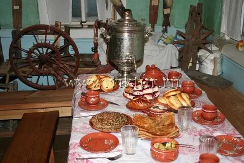 Старый русский стол
