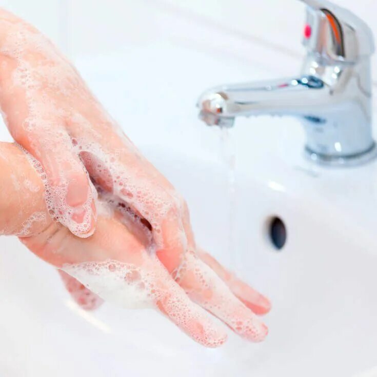 I wash my face and hands. Гигиена рук. Мыло для рук. Мытье рук с мылом. Вымыть руки с мылом.