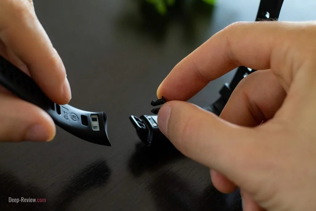 Как снять ремешок с фитнес браслета для зарядки. Huawei band 7 ремень. Замена ремешка huawei band 6. Ремешок для браслета honor band 5 леопардовый. Ремешок на хонор бэнд 5.