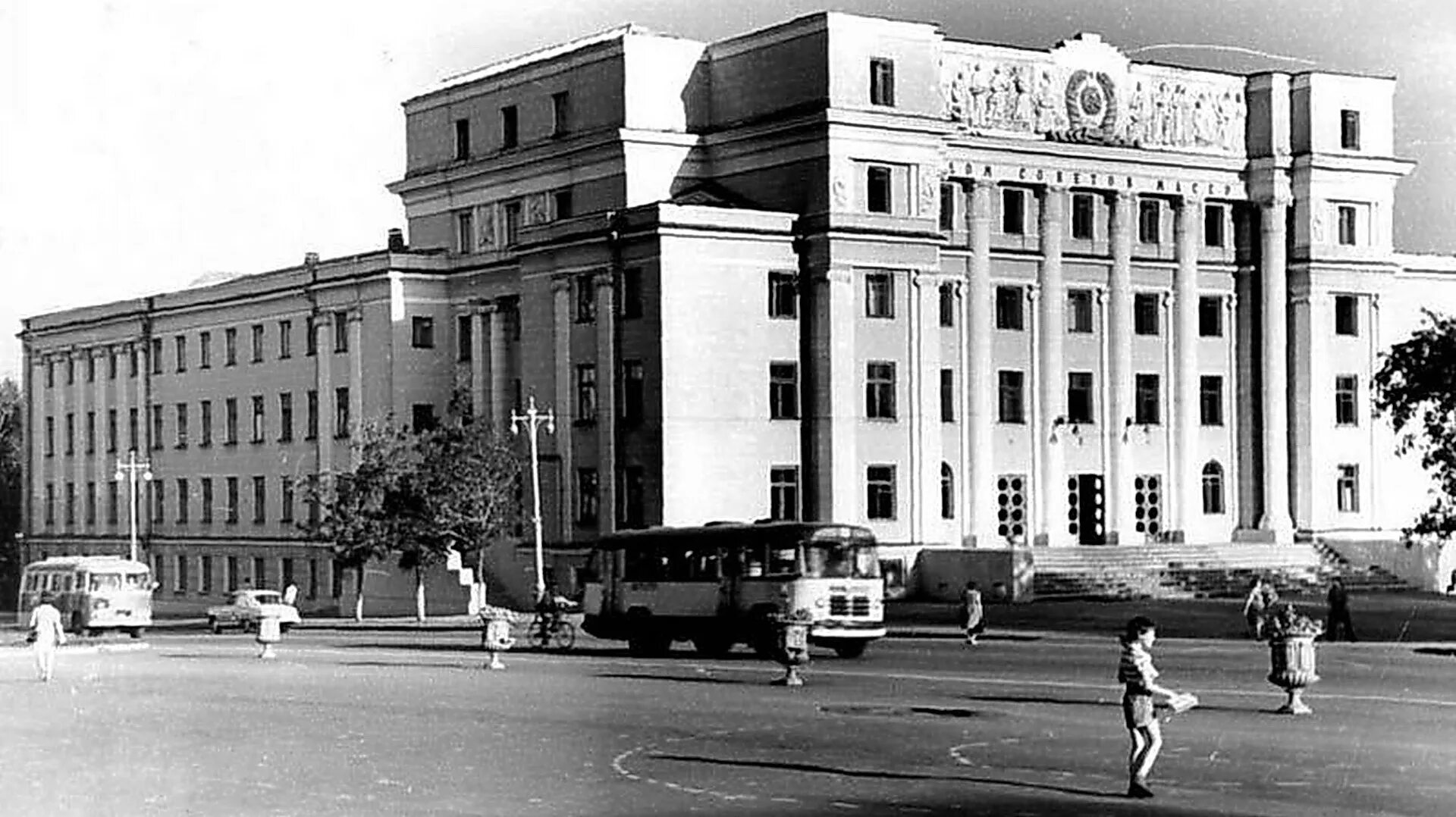 Масср. Дом советов саранск. масср здание совета министров 1970 году. саранск 1965. дом советов совет министров марийской асср.